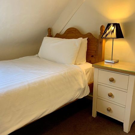 The Crescent Guest House York Bagian luar foto