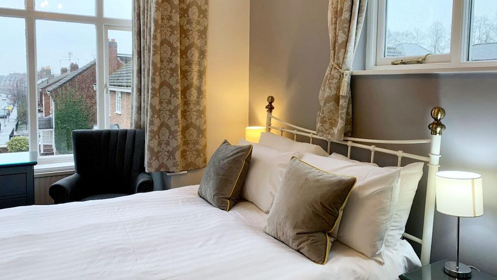 The Crescent Guest House York Bagian luar foto